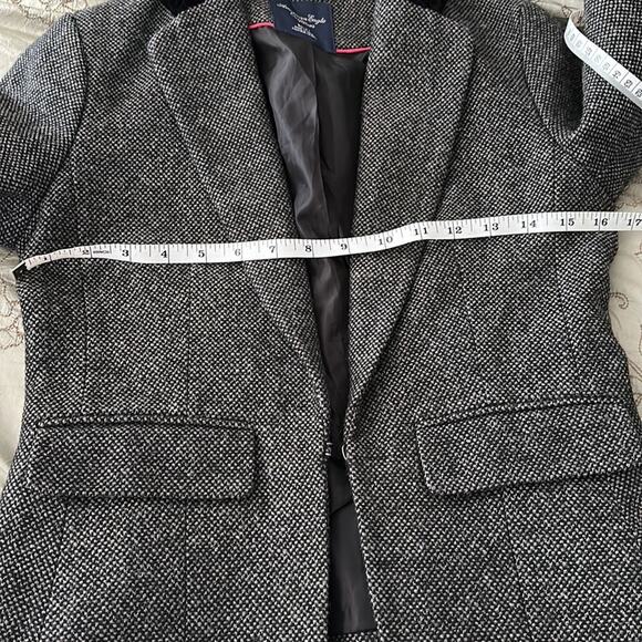 American Eagle Outfitters | Silver Gray Tweed Blazer with Velvet Trim Size XS - Picture 12 of 13